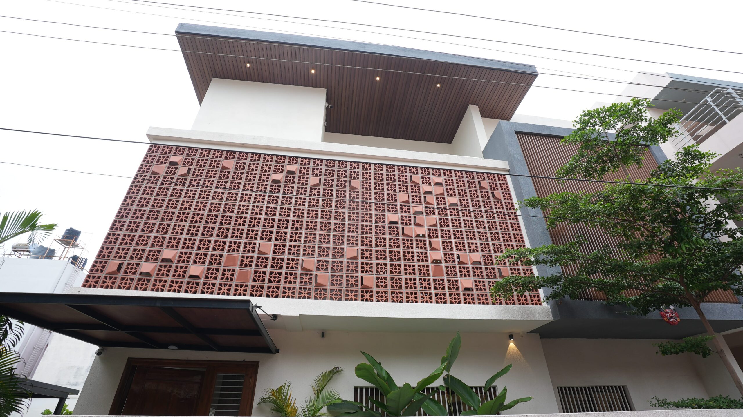 Surface Coating for Aluminium Windows: Enhancing Aesthetics and Durability